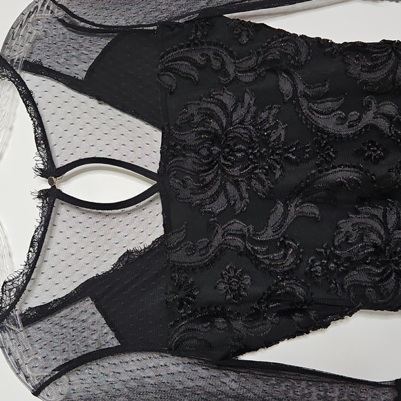 Black Lace And Mesh Blouse With Bell Sleeves Y2K Witchy‎ Festival Size Medium - Picture 12 of 16